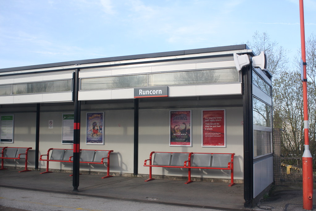 Runcorn Station 1 Runcorn railway station as seen from the… Flickr