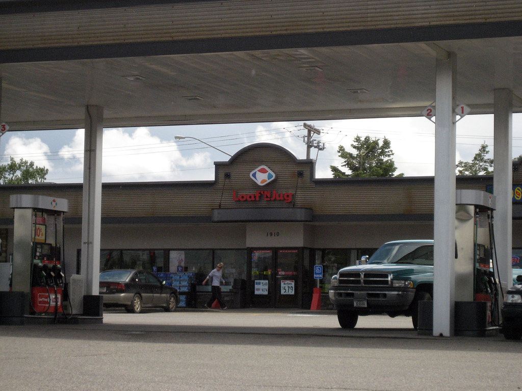 Loaf 'N Jug Katherine Flickr
