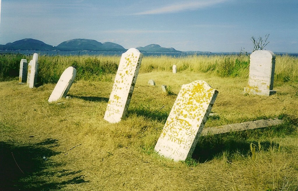 17 Baker Island Cemetery The small community cemetery on B… Flickr