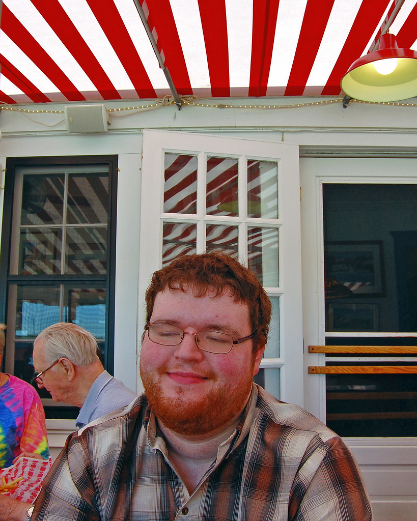 Wilson's Restaurant Under the awning at Wilson's Restauran… Flickr