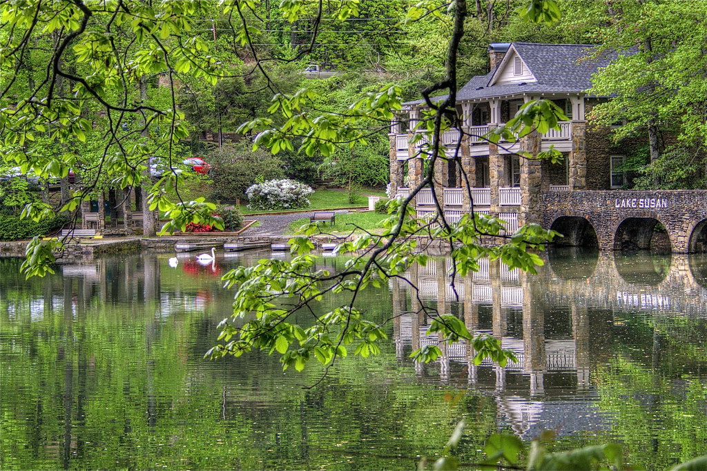 Lake Susan in Montreat, North Carolina Montreat Conference… Flickr