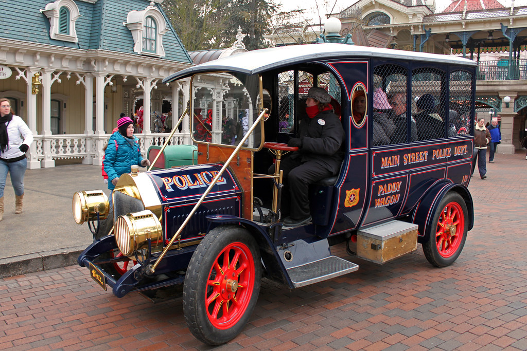 Paddy Wagon Disneyland Park, Disneyland Resort Paris. Mond… Flickr