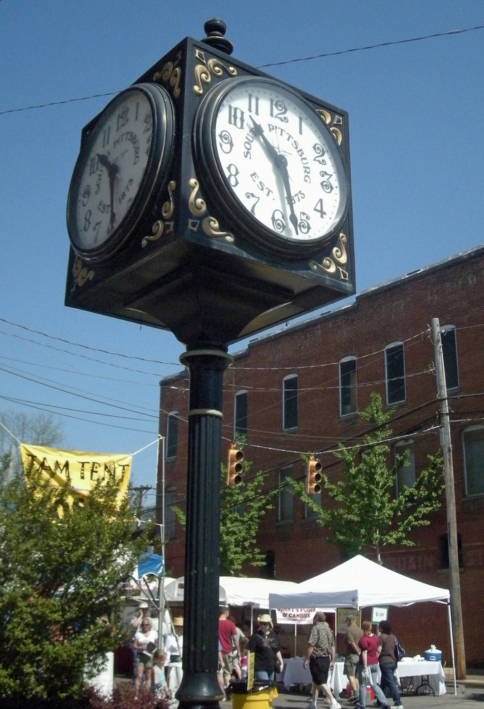 Street clock, South Pittsburg TN 3 13th Annual National Co… Flickr