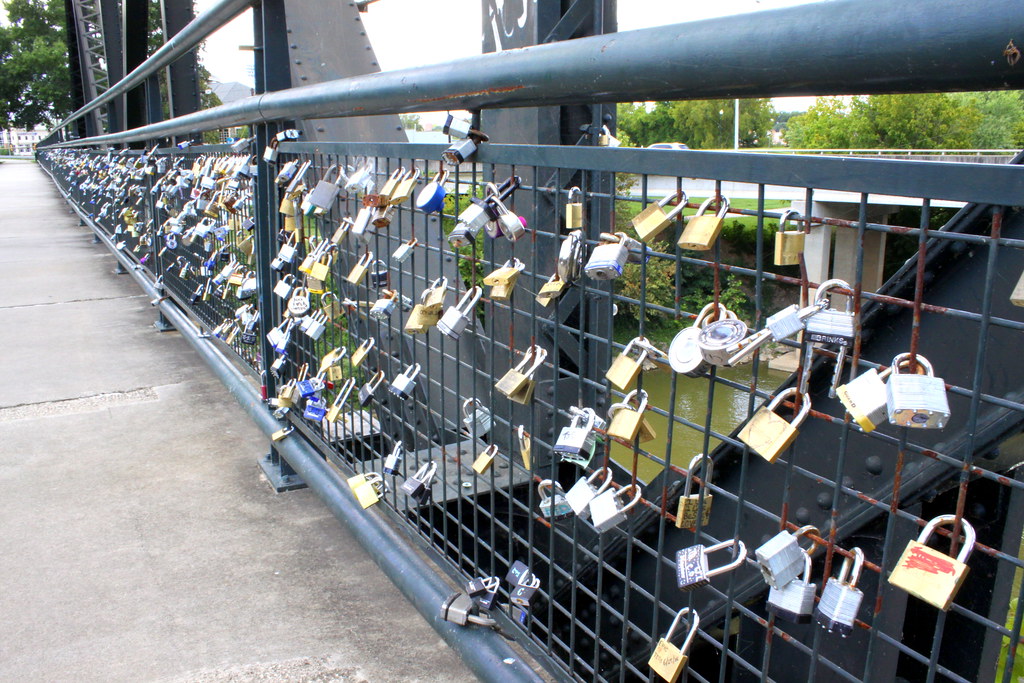 Love Locks of the Robert Redden Bridge Rome, GA Original… Flickr
