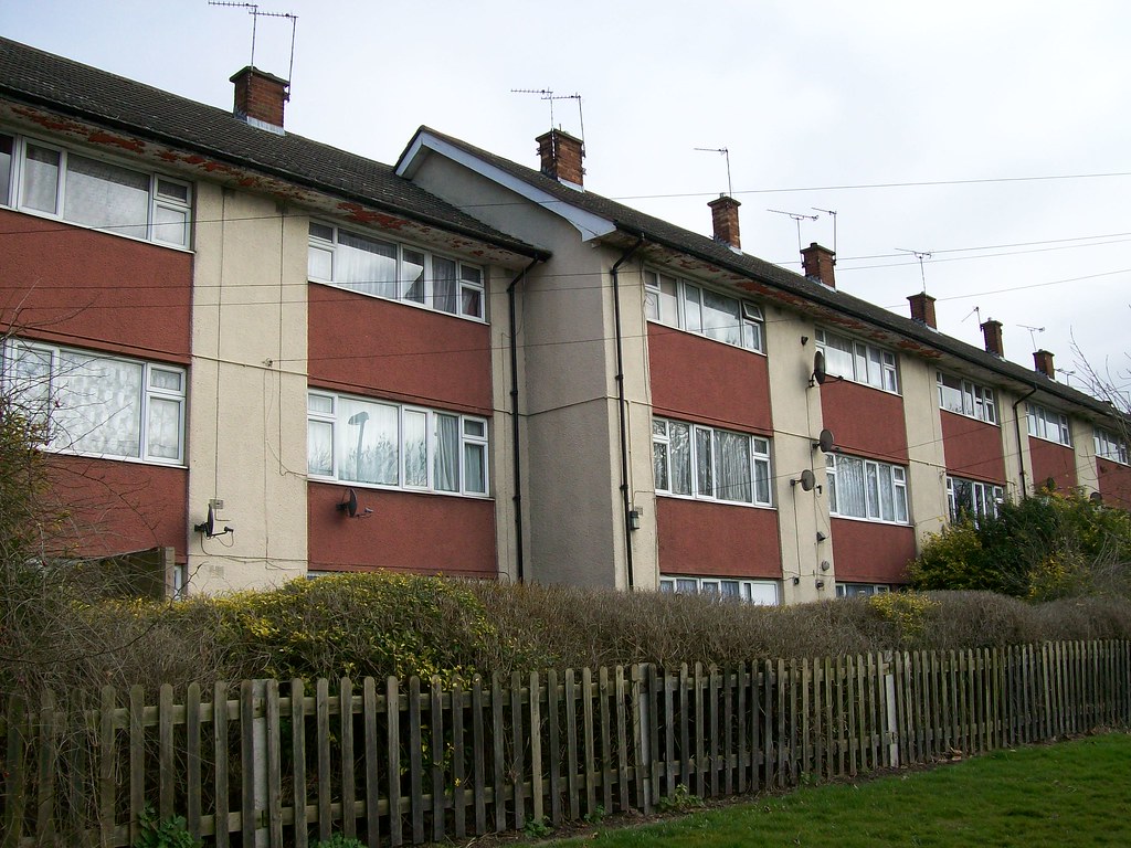 Henley Road, Coventry 4 A row of lowrise blocks of flats … Flickr