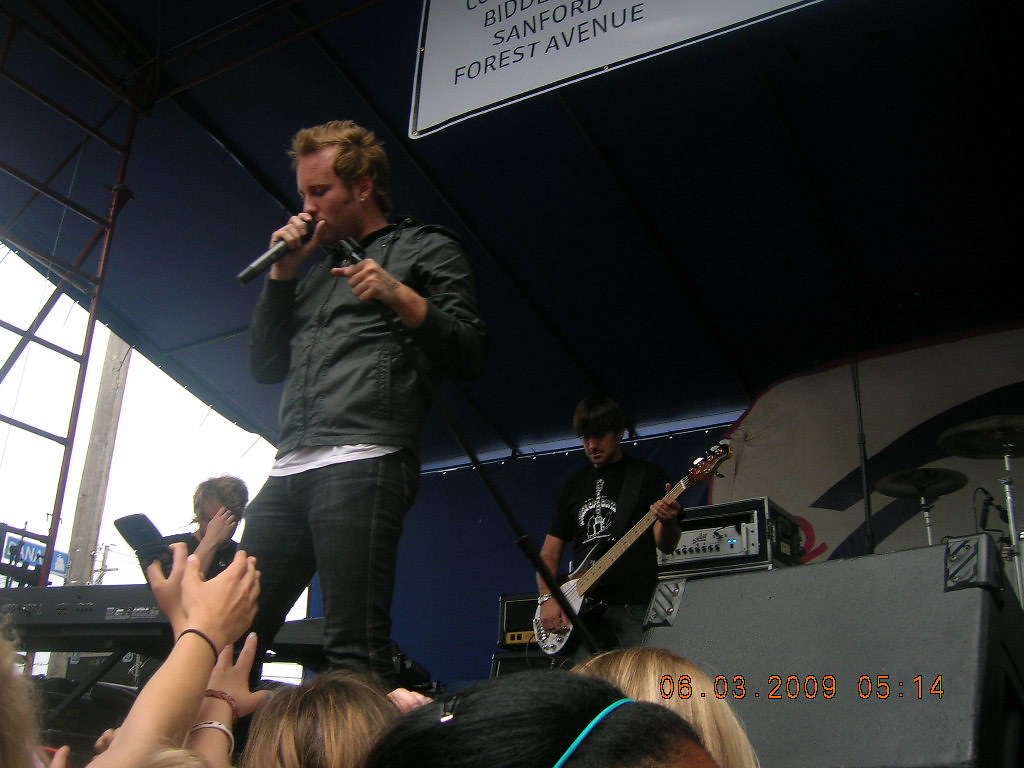 Thriving Ivory Thriving Ivory ♥ Lindsey Jonas Flickr