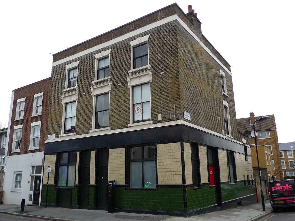 Royal Oak, London Fields, E8 An easy to spot former pub, w… Flickr