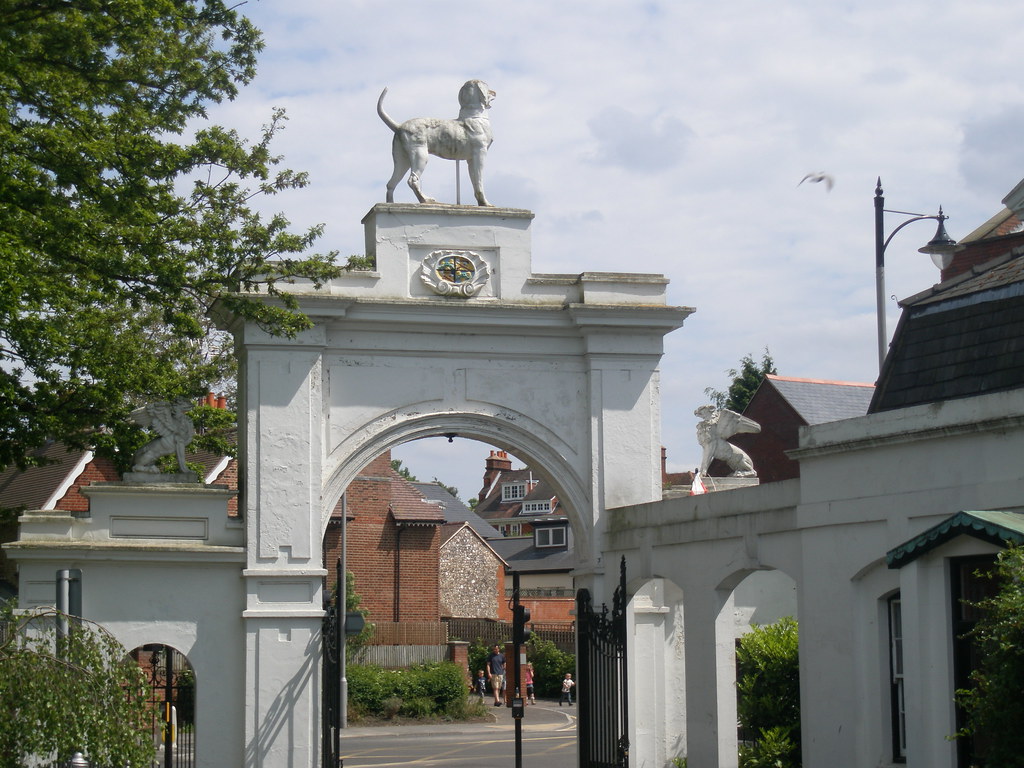 Gate, Bourne Hall Park, Ewell The hound on the gate is pos… Flickr