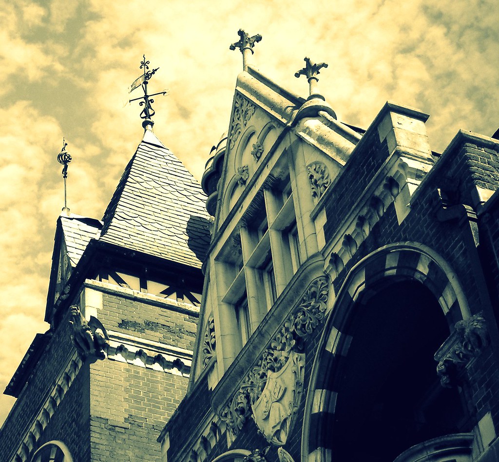 Durning Library Always liked this VictorianGothic library… Flickr