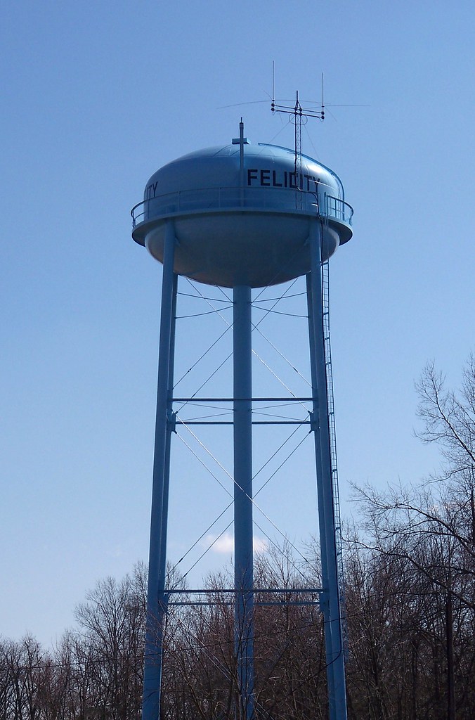 OH Felicity Water Tower Water tower in Felicity, Ohio. Flickr