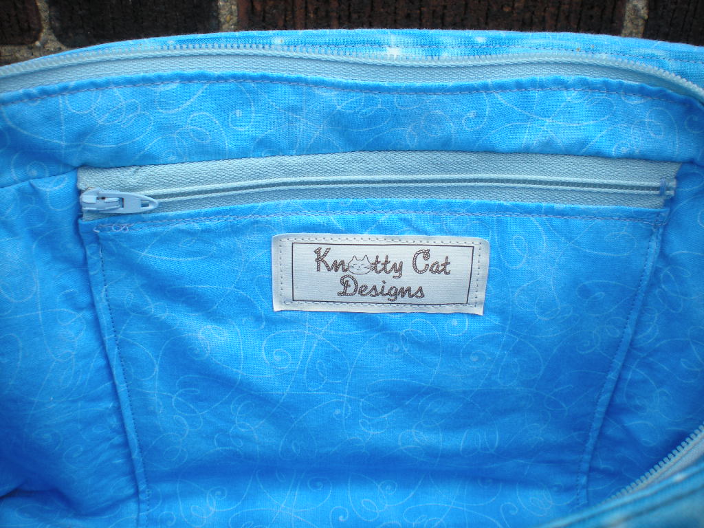 Day Bag inside zippered pocket Inside view with a contrast… Flickr