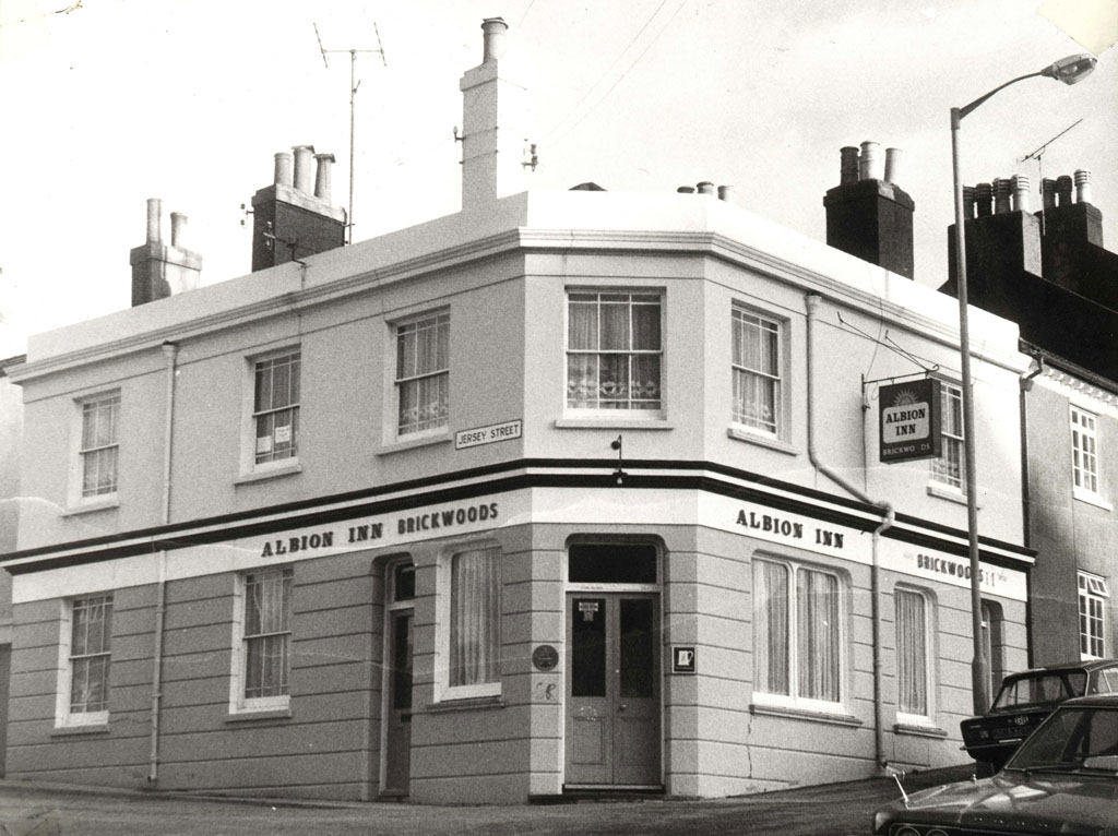 Albion Inn Albion Inn, 28 Albion Hill, 1976 Brighton Museums Flickr