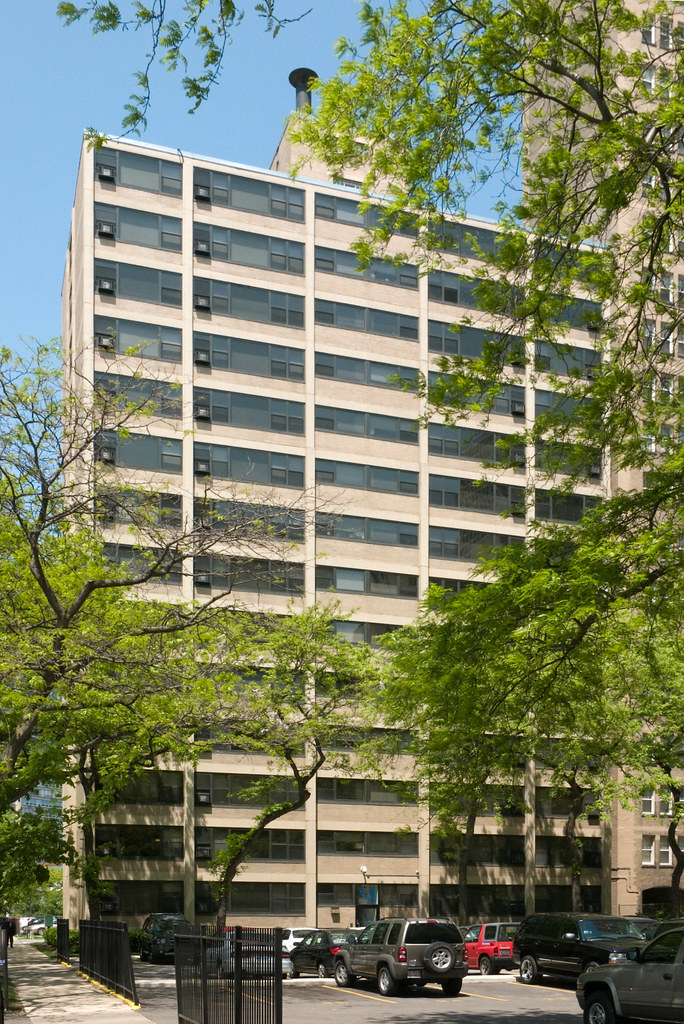 Algonquin Apartments View of the typical tower's back, sho… Flickr