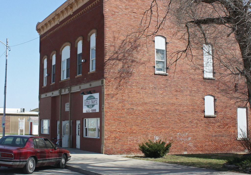 Girard IL Old Commercial Building, South Side of Square Flickr