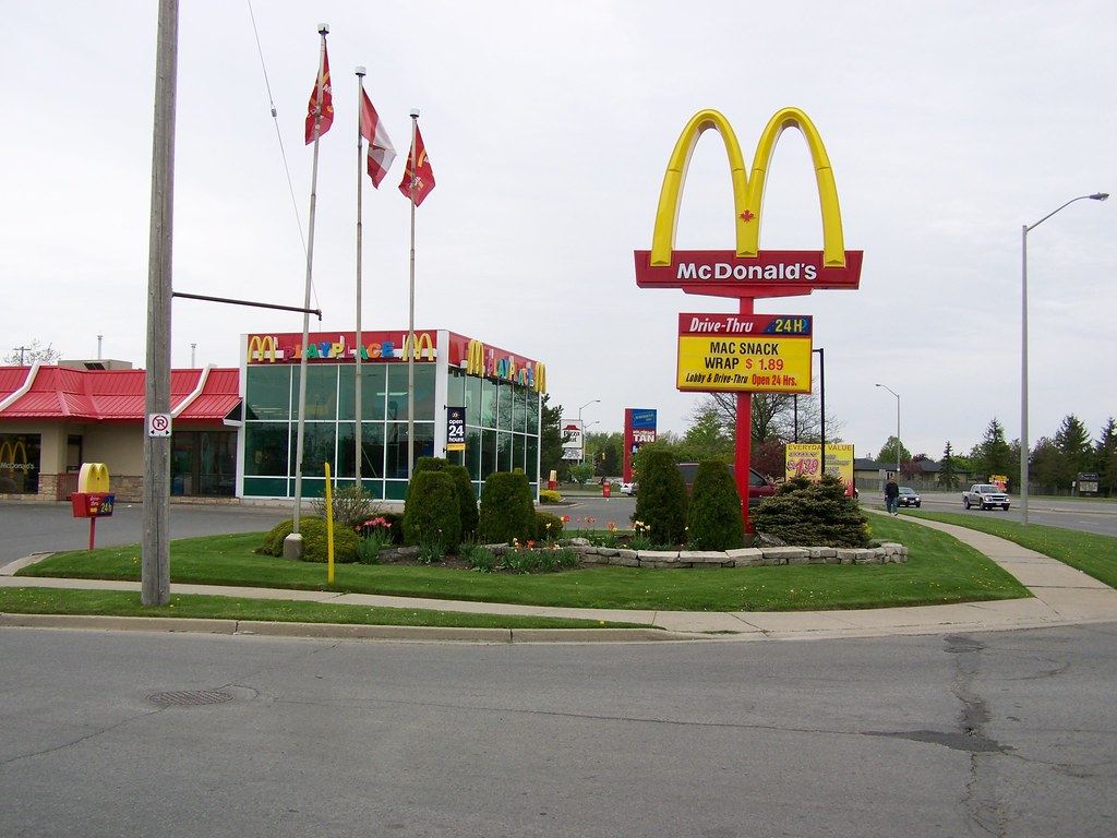 100_0133 Wonderland Road, London,Ontario ncokecan Flickr