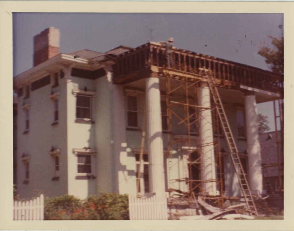 P20100426_005 Ely Mansion, W Genesee St., Clyde NY 1977 csplib