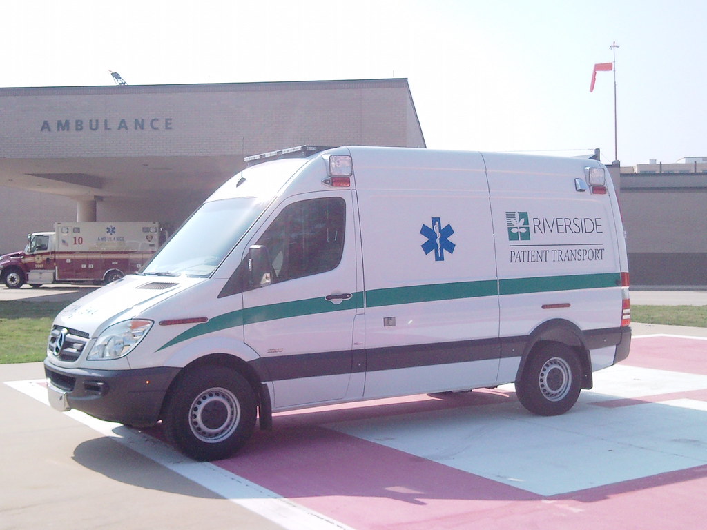 Virginia ambulance MercedesBenz Sprinter 2500 (high roof/… Flickr