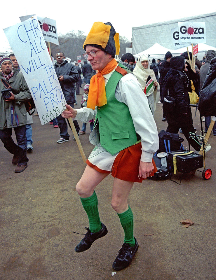 Gaza Demonstration Hyde Park Cornelius Horan dancing at th… Flickr