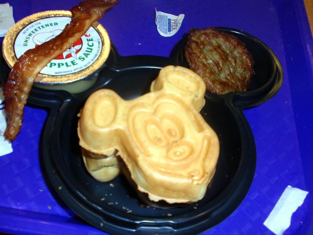 Pop Century breakfast a photo on Flickriver