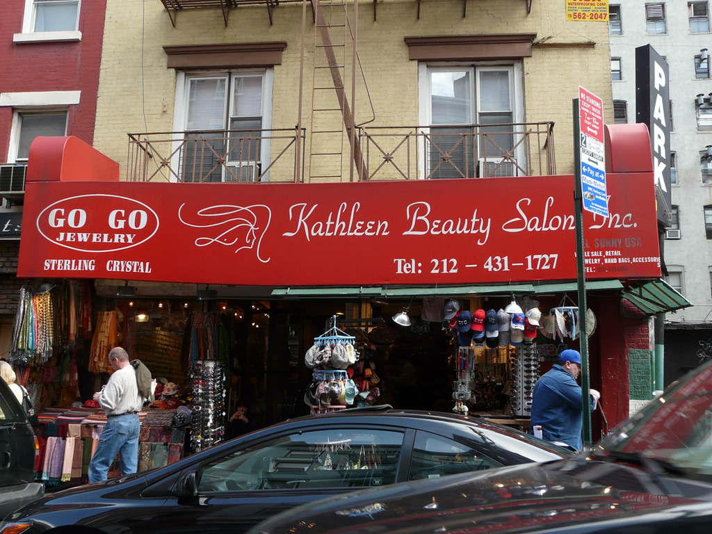 Kathleen Beauty Salon, Chinatown, NYC Kim Snyder Flickr