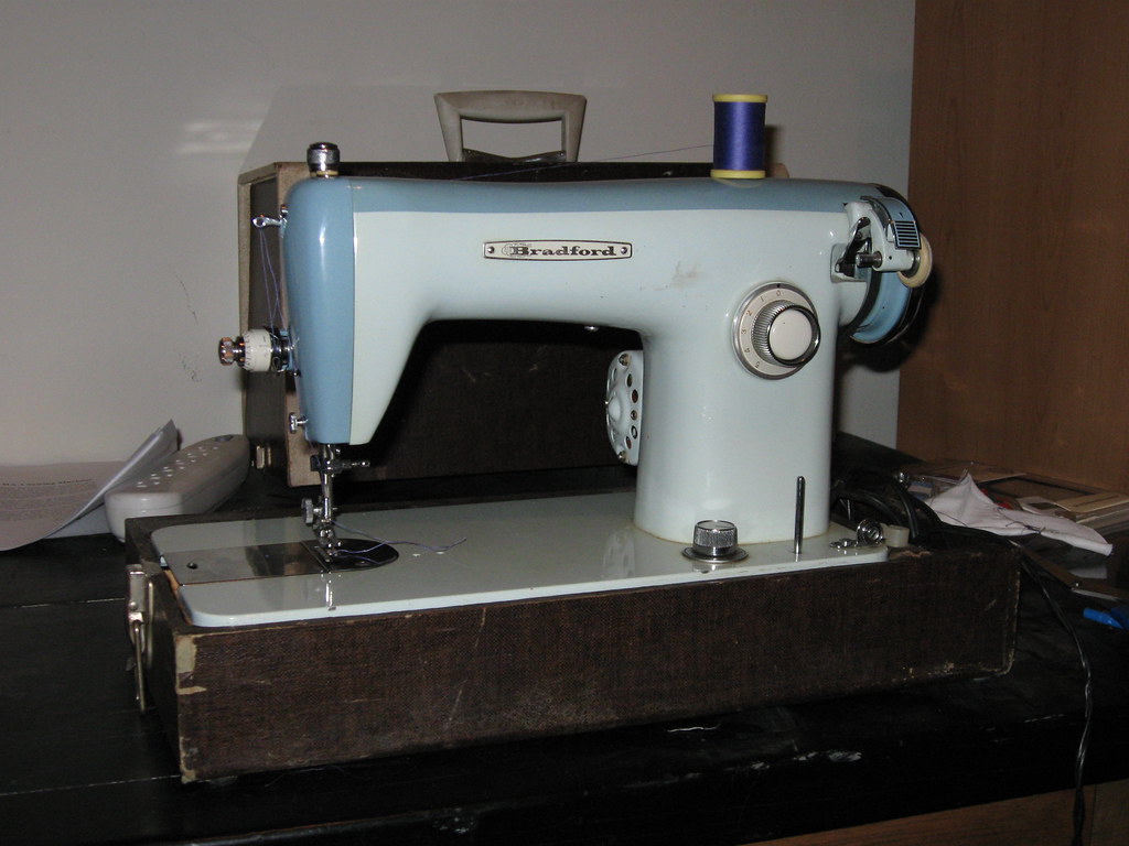 Bradford 1361A My Bradford 1361A sewing machine. Japanes… Flickr
