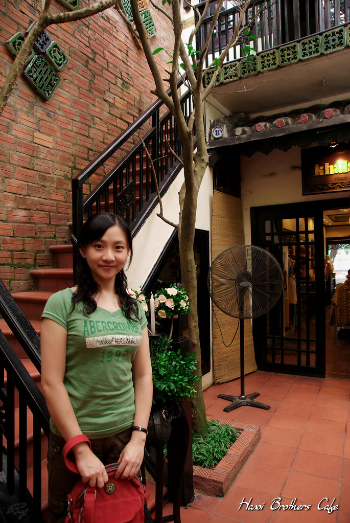 DSC03895_Hanoi Brothers Cafe .jpg Taken Date 20081029 1… Flickr