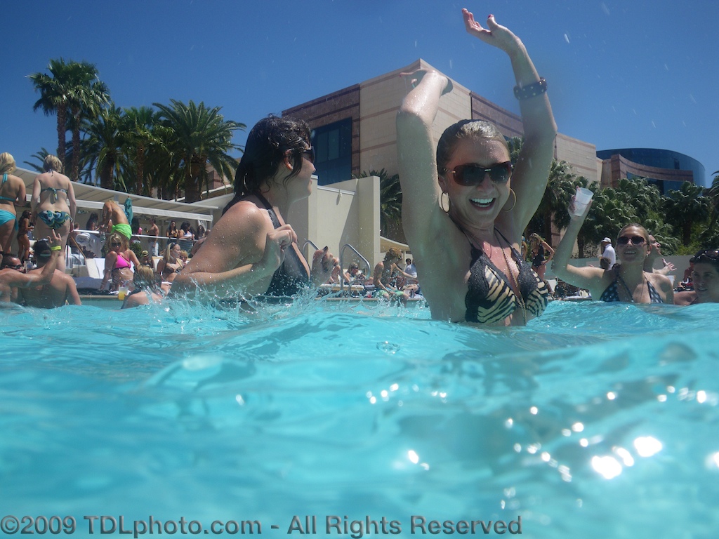 Wet Republic Ultra Pool (MGM Grand) Wet Republic at the MG… Flickr