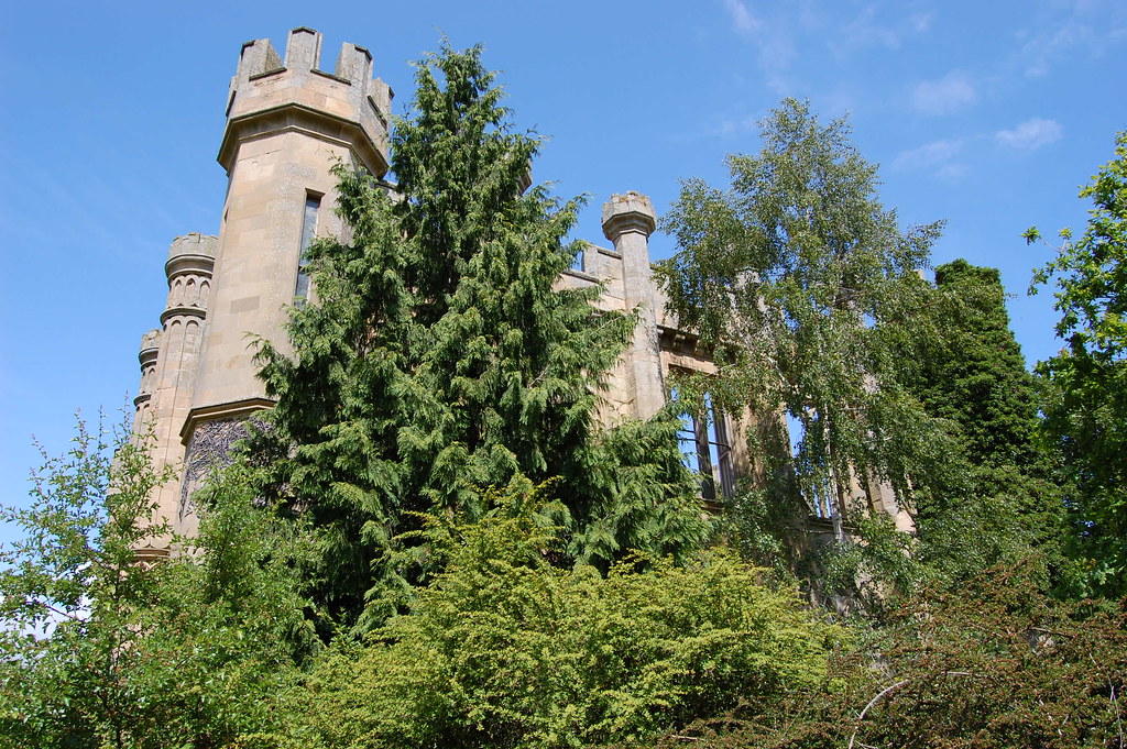 Crawford Priory, Springfield, Fife A remarkable ruined cou… Flickr