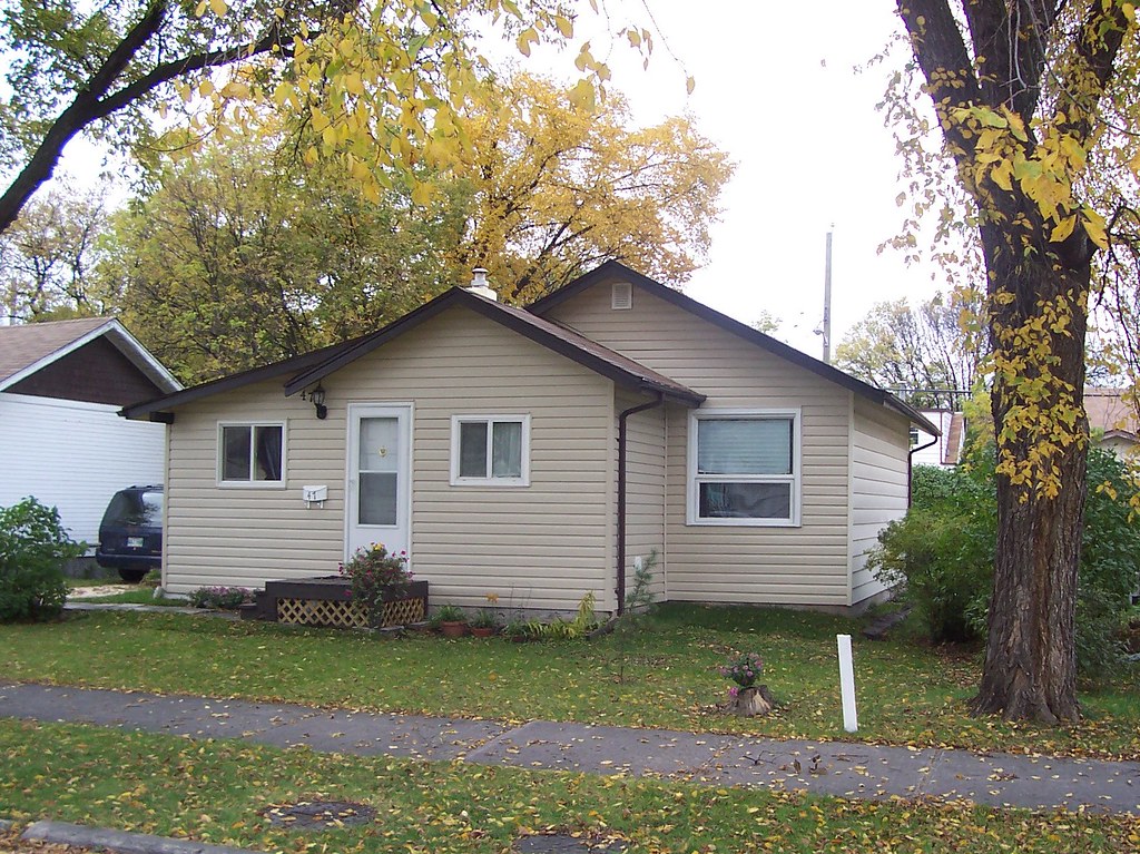 47 Pilgrim Avenue_St Vital_Winnipeg_Houses for Sale_Sold_K… Flickr