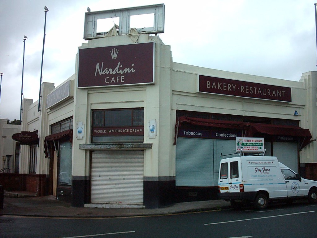 Nardini's Famous Largs cafe Nardini sadly closed for man… Flickr