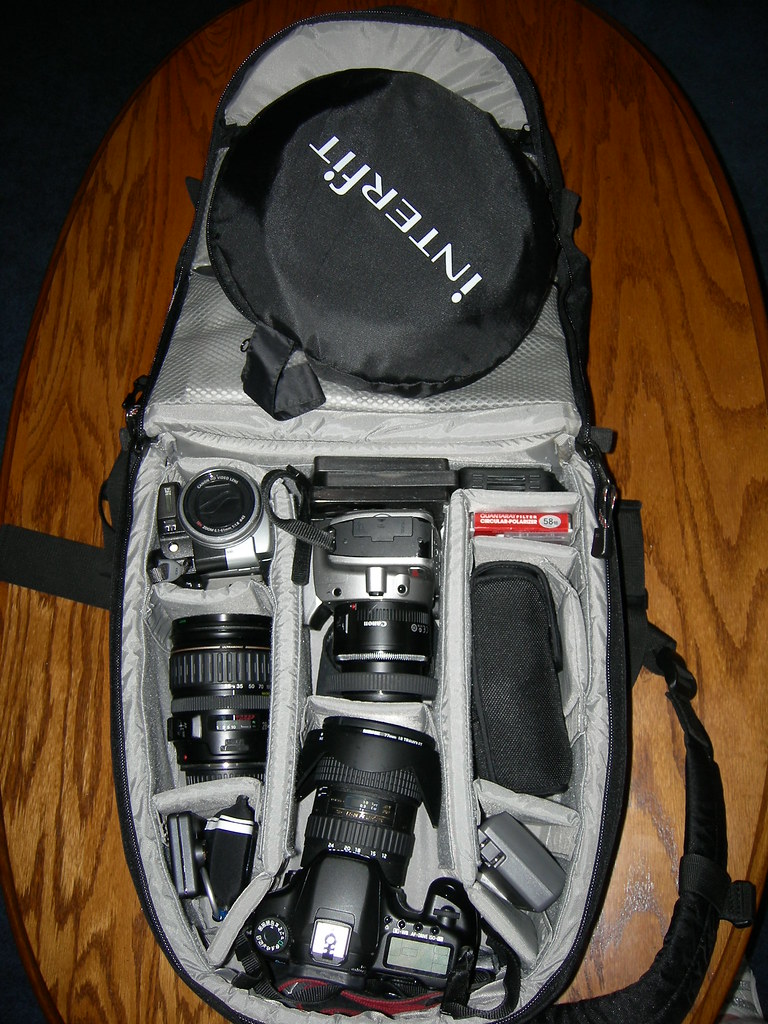 Lowepro Trekker Classic What is in my bag Canon EOS 40D