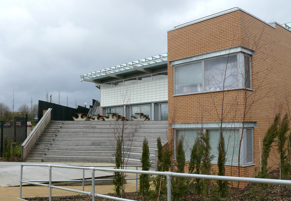 Walton High Post 16, Milton Keynes. a photo on Flickriver