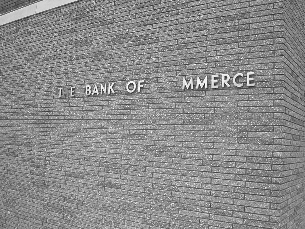 Wetumpka 014 Bank of Mmerce, July 2004 Egyptianegg Flickr
