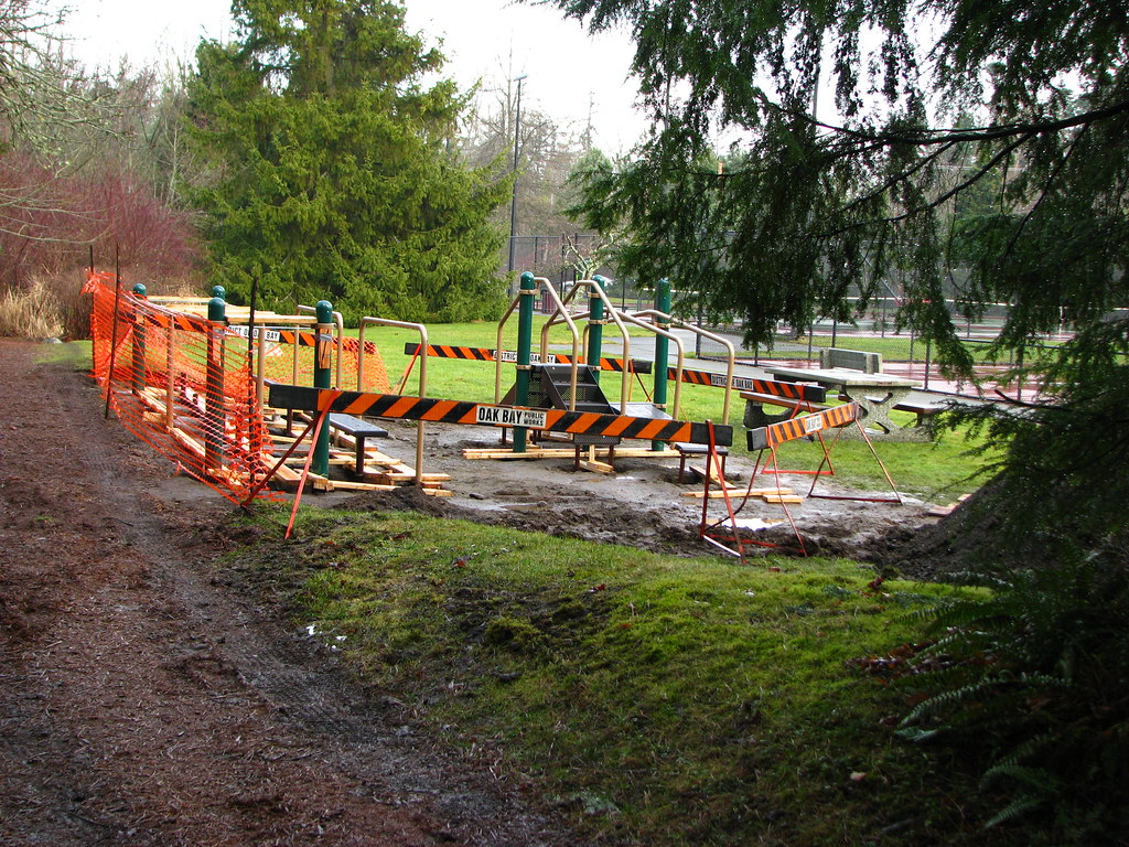 Oak Bay Henderson Rec Centre exercise Today I walked 7km o… Flickr