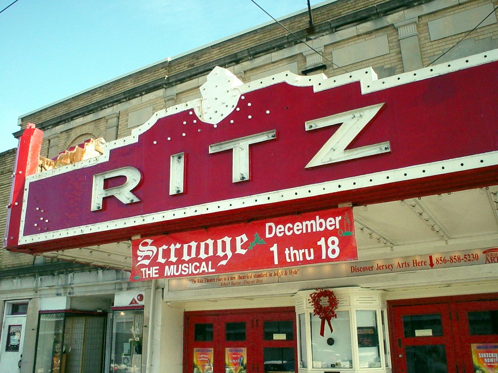 Ritz Theatre Oaklyn, New Jersey. G W Flickr