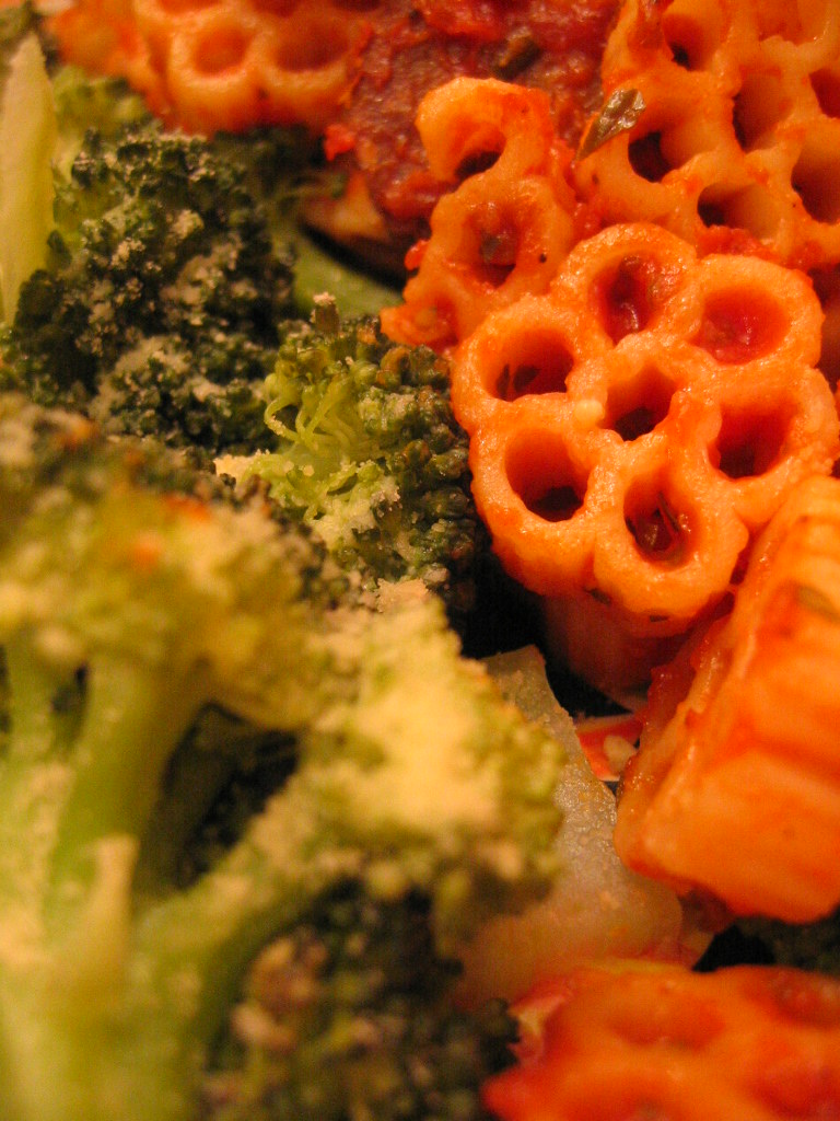 fiore_broccoli Fiore (flower shaped pasta) with Tomato Bas… Flickr