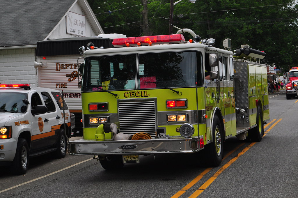 Cecil Fire Company Engine 2952 1990 Pierce Triborough Flickr