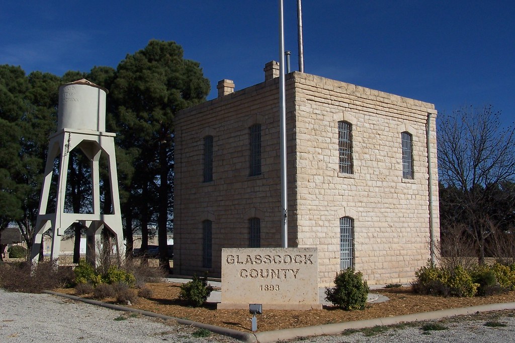 Old Glasscock County Jail and Water Tower Beside the Glass… Flickr