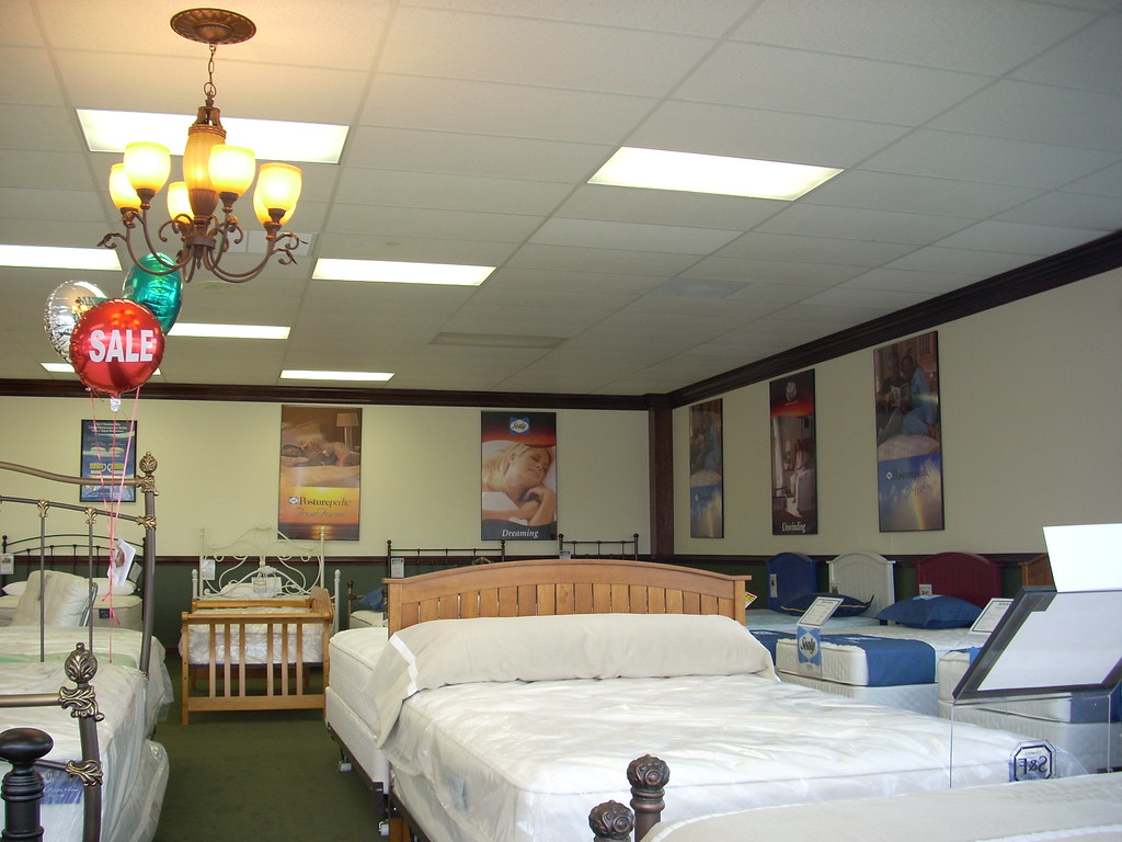 Mattress Discounters interior Mattress Discounters (6,240 … Flickr