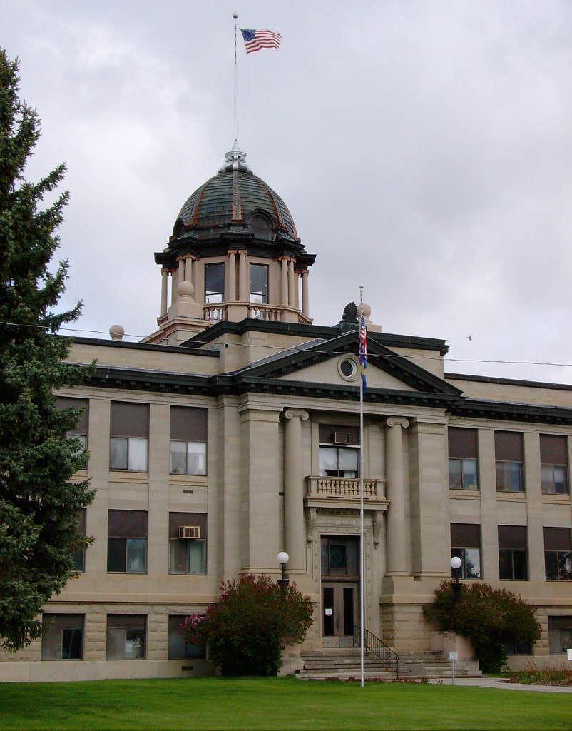 Rosebud County Courthouse (Forsyth, Montana) This outstand… Flickr