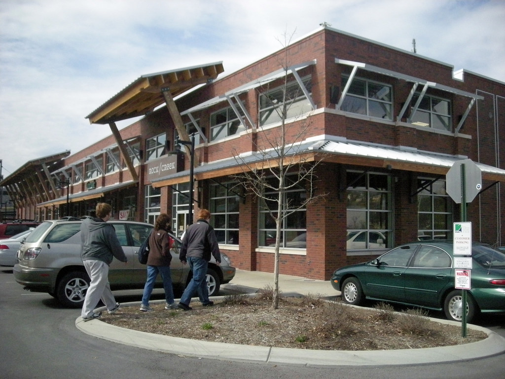 Rock Creek Outfitters, North Chattanooga Lawrence G. Miller Flickr