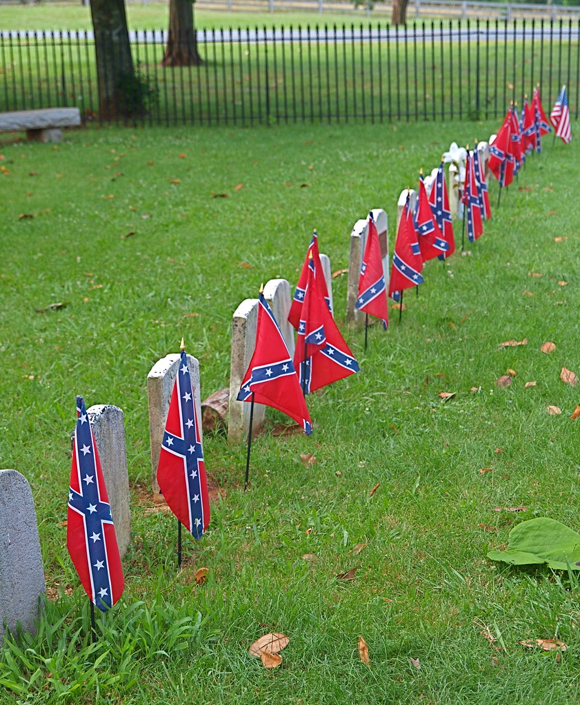 Confederate cemetery, Appomattox Courthouse, VA Leon Reed Flickr