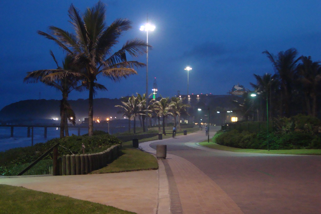 Durban beach front at night time (in front of Ushaka marin… Flickr