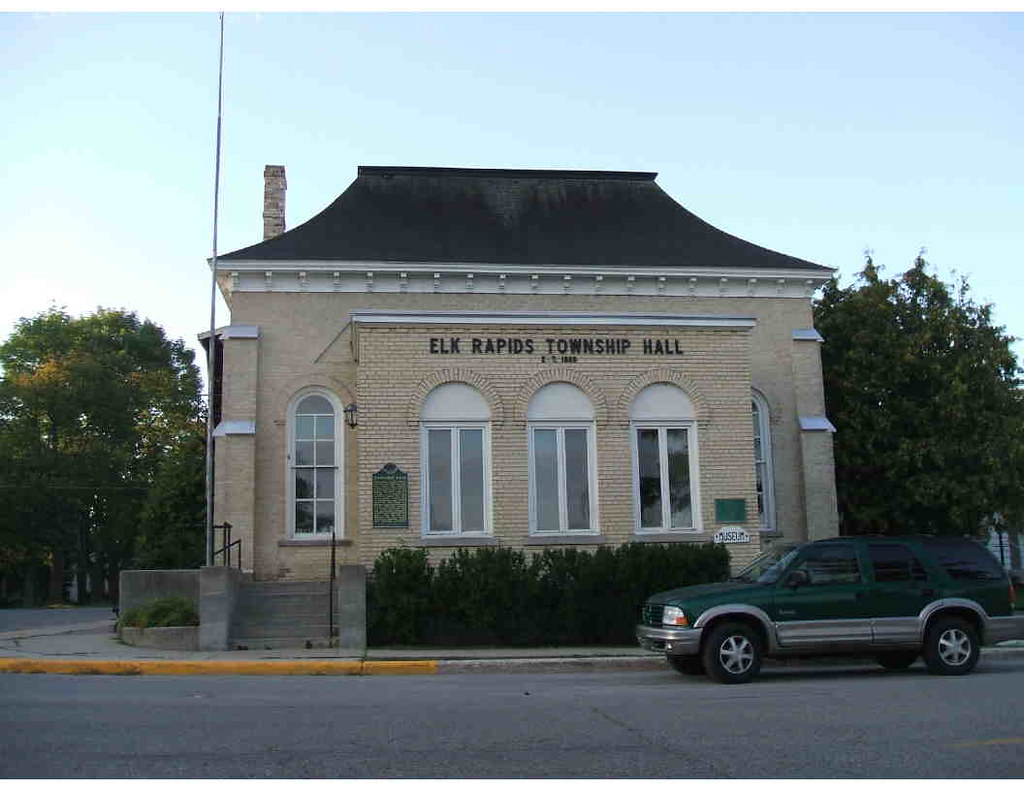Elk Rapids Township Hall view View of the Elk Rapids Tow… Flickr