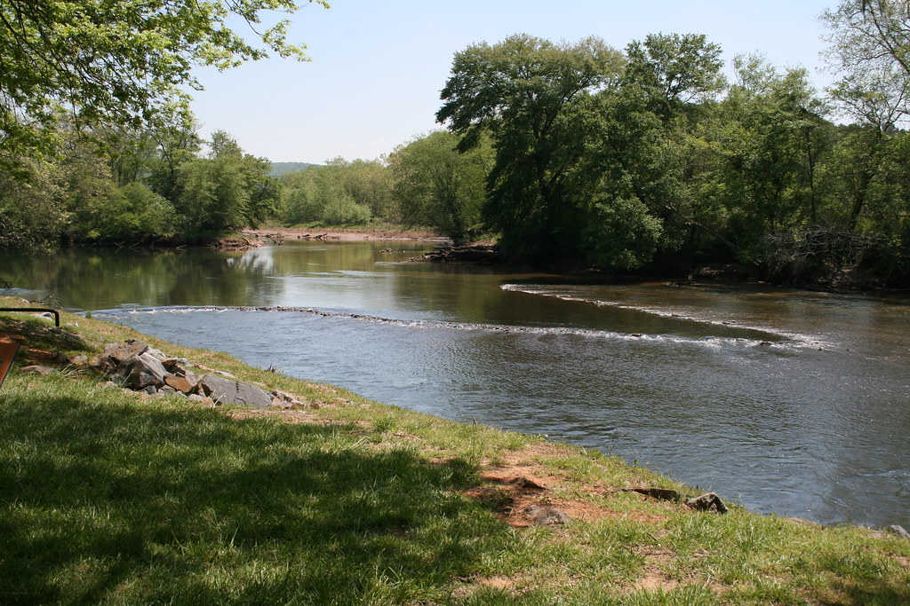Fish Dam This is a fish dam on the Etowah river. bookwrm526 Flickr