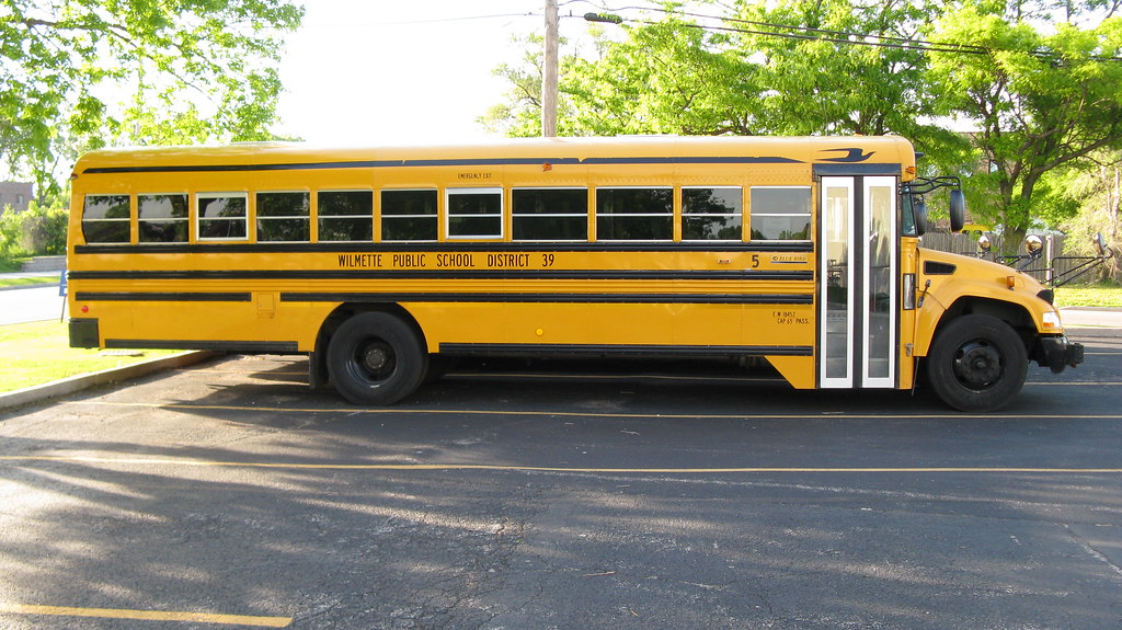 Side view of an off duty Bluebird school bus. Glenview Ill… Flickr