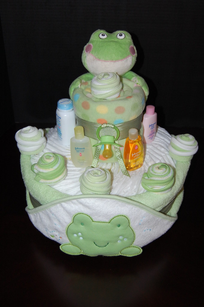Polka Dot Frog Diaper Cake Ingredients *44 Pampers Swaddl… Flickr