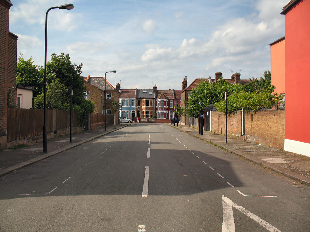 Grafton Gardens N4 4 June 2009. 346 pm. Grafton Gardens L… Flickr