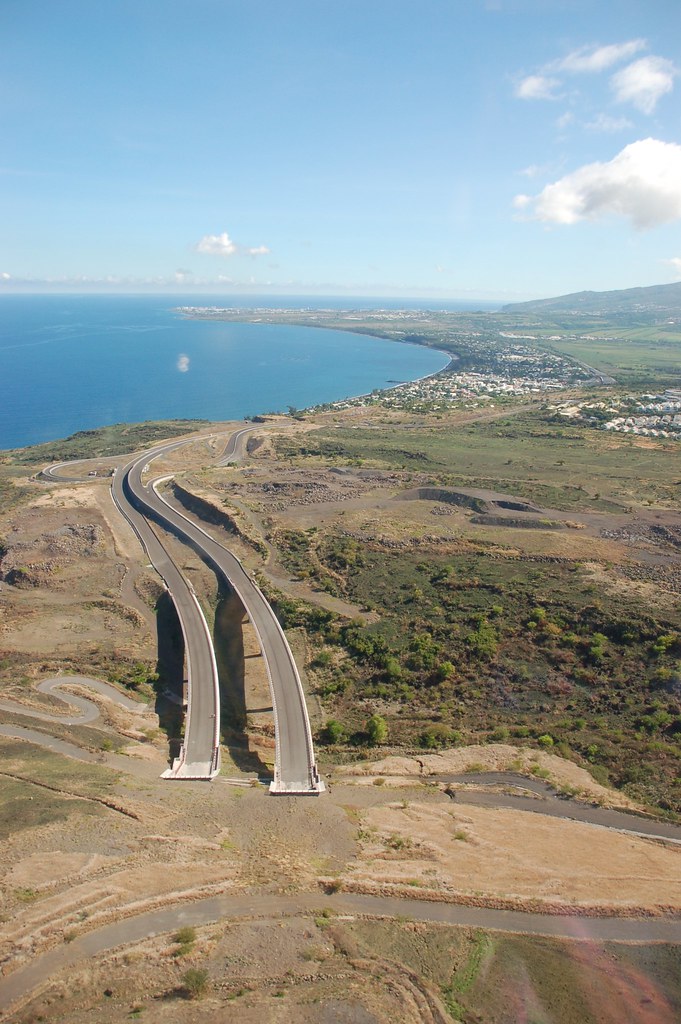 Tour de l'ile de la Réunion en hélicoptère avec Hélilagon … Flickr