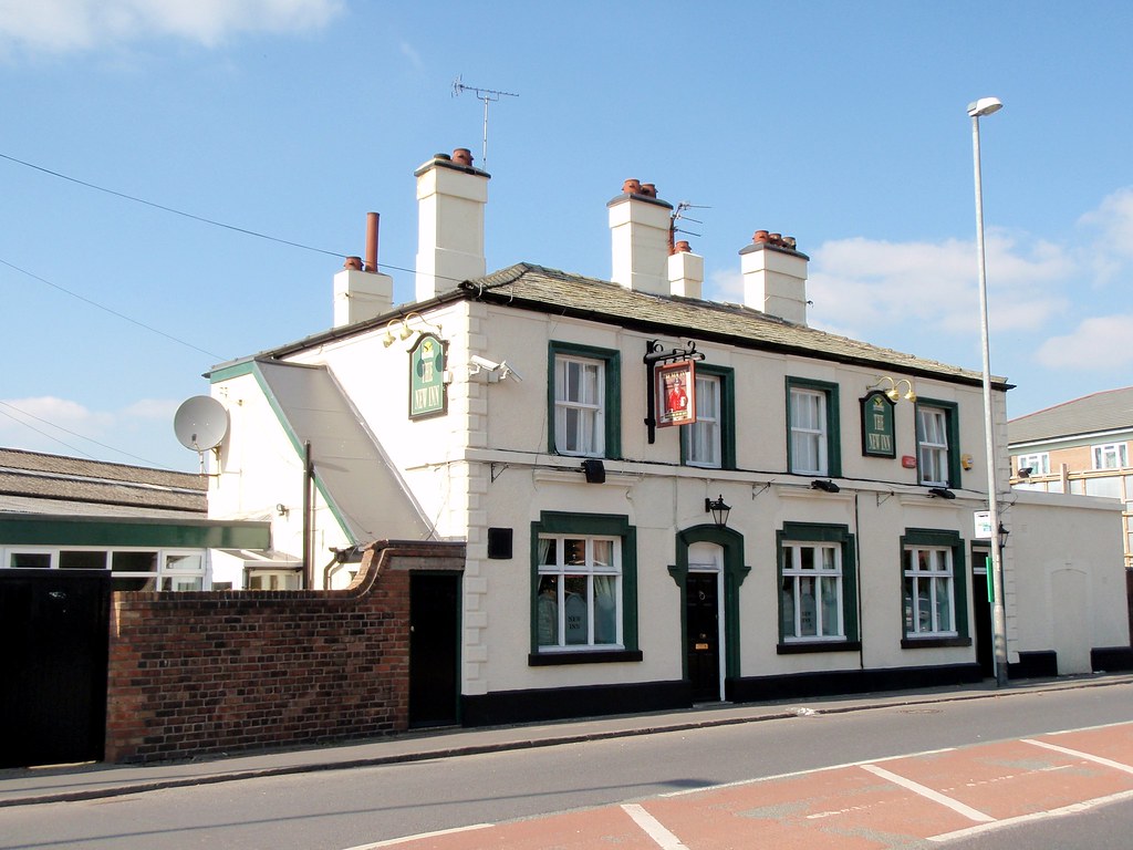 The New Inn Ditton, Widnes. On Hale Road. Nice looking b… Flickr
